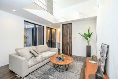 写真はイメージです。実際の仕様や色とは異なる場合があります。