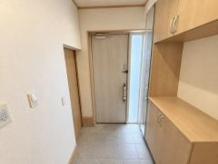 AIにて家具を消去しており、現況と異なる場合は現況を優先致します。