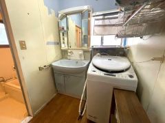 AIにて家具を消去しており、現況と異なる場合は現況を優先致します。