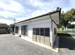 敷地内の平屋