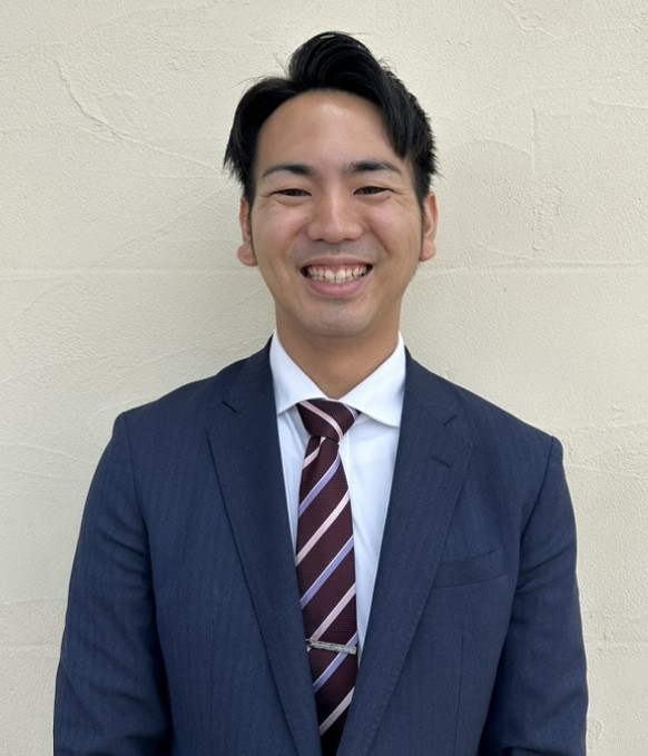 主任 二出川　玲雄